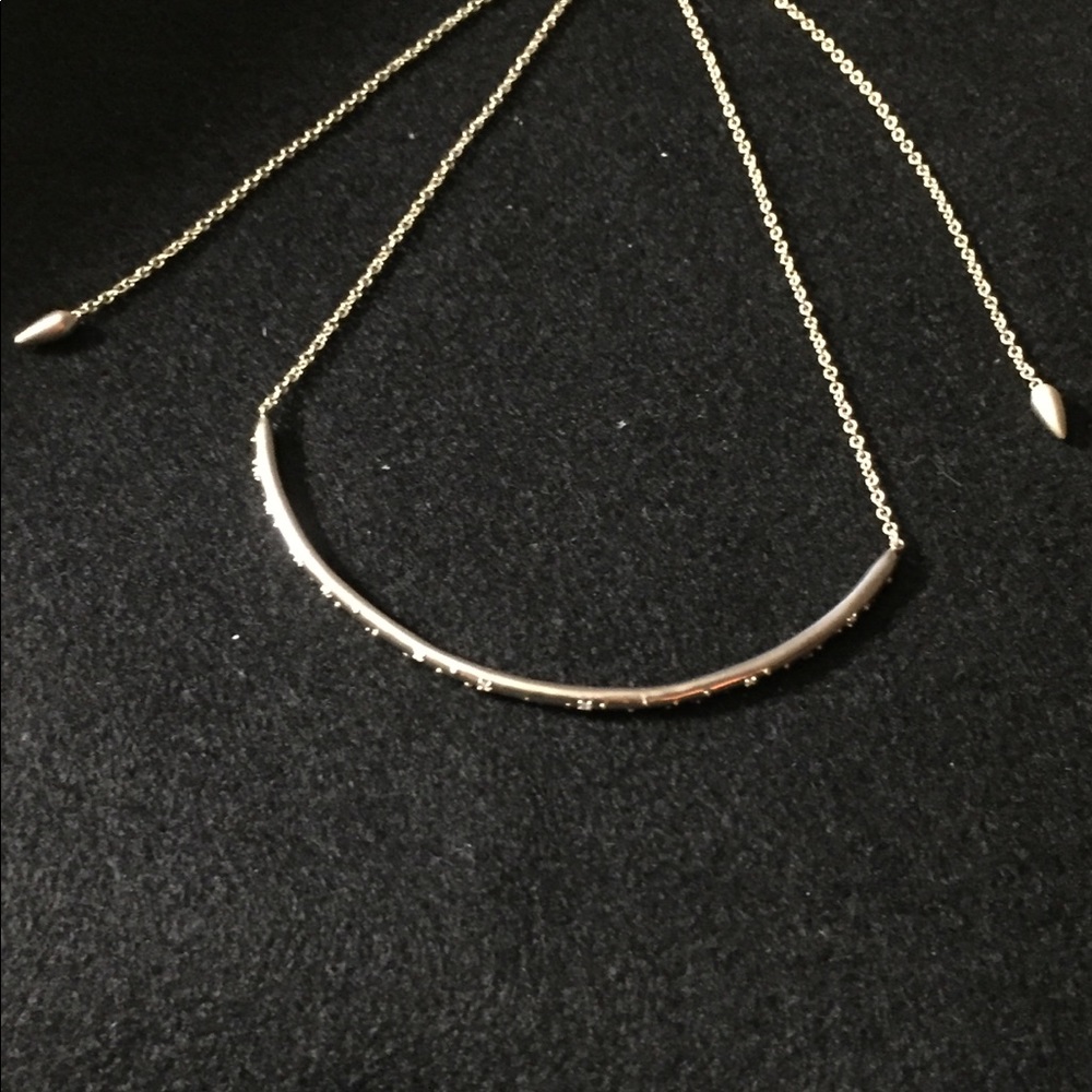 Kendra Scott necklace